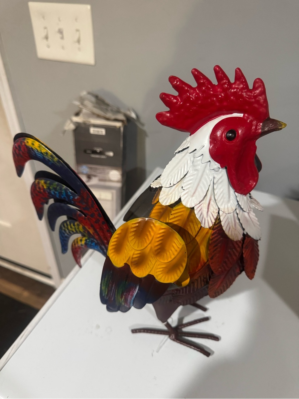 Decorative Multicolor Rooster Statue for Bird Lovers
